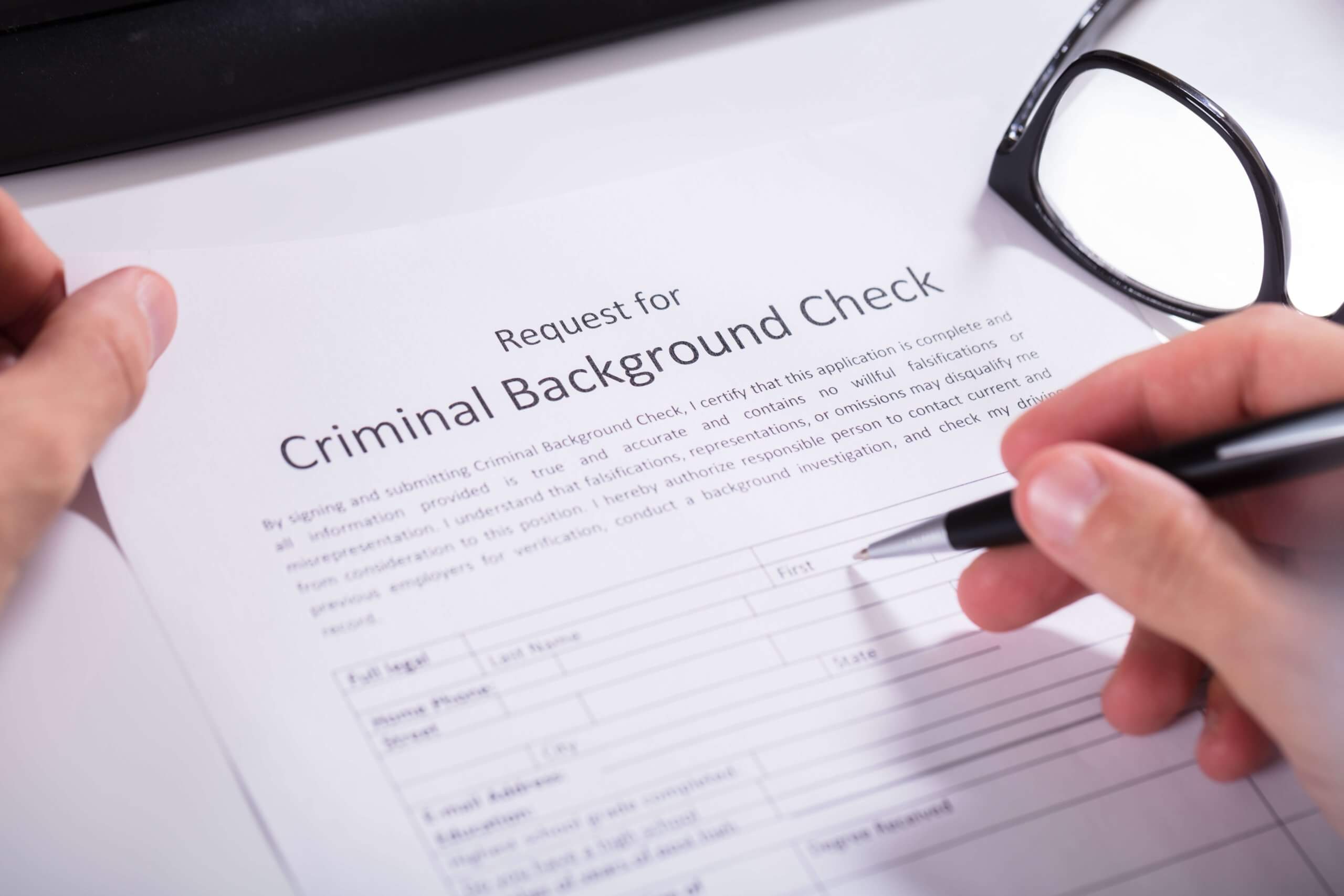 Learn how Pre-Employment Screening supports Smart Hiring by DIS